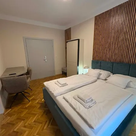 Penzion Aranypatko Panzio Győrújbarát