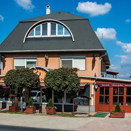 Aranypatko Panzio 3* Győrújbarát